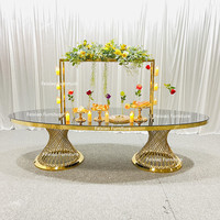 Salle de Banquet argent et or verre miroir table de mariage ovale