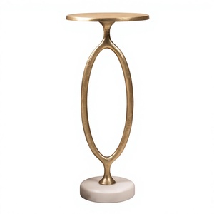 Table console moderne en laiton avec base en marbre blanc, meubles contemporains pour salon - Product Image 1