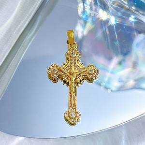 [Pendentif en cuivre véritable or] <span class=keywords><strong>Croix</strong></span> <span class=keywords><strong>de</strong></span> Jésus, prière, <span class=keywords><strong>croix</strong></span> religieuse, bijoux faits main transfrontaliers, micro-incrustation <span class=keywords><strong>de</strong></span> zirconium assortie - Product Image 4