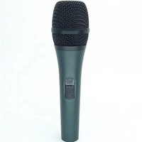 Microphone dynamique cardioïde filaire professionnel pour l'enregistrement