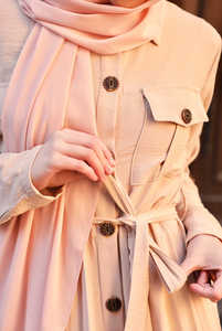 Leduo Customized Muslim Women Floor Length Dress Elegant Pleated Long Sleeve Down Abaya Dress With Belt - Product Image 3