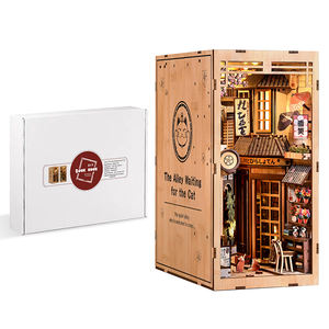 Mini-Puppenhaus 3D-Puzzle, ein japanischer Buchnischen-Schmuck mit Katzenmotiv und detaillierter Straßenansicht - Product Image 3