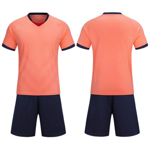 Camiseta de Fútbol Retro Personalizada al por Mayor, 100% Poliéster, Uniforme de Equipo de Fútbol - Product Image 3