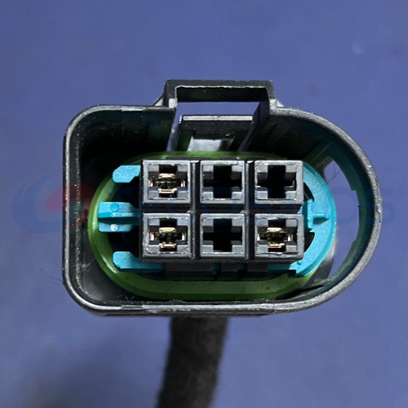 Car Connector For 6pin motor plug and For fuel pump plug For rear cover of For BMW door tailgate CT6-0001M-2
