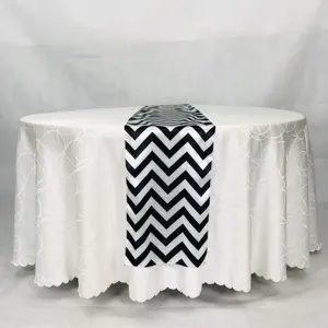 12 × 108 Zoll Satin-Tischläufer Satin Seide Chevron Tischläufer für Hochzeitsfeiern