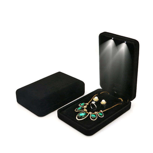 Luxury Velvet Jewelry Box with Light <b>Ring</b> Necklace <b>Storage</b> Case Rectangle Lid Closure Plain Style - Product Image 6