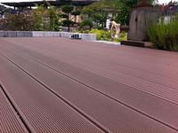 Dalles de terrasse en composite bois-plastique (WPC) pour bricolage, revêtement de sol en bois composite, installation facile, prix bas