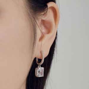 ต่างหูแบบห้อยประดับเพชรคิวบิกเซอร์โคเนียทรงกลม 8A ดีไซน์คลาสสิกจาก Dylam Charm ผลิตจากเงินแท้ 925 พร้อมตัวล็อกแบบอังกฤษ - Product Image 5