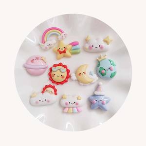 เรซิ่นรูปการ์ตูนดวงอาทิตย์ ดาว เมฆ สายรุ้ง ดาวเคราะห์ แบบแบน 100 ชิ้น สำหรับตกแต่งโทรศัพท์มือถือ DIY - Product Image 4