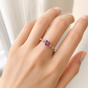 Anello con Zircone Cuore Viola per Donne, Elegante Gioiello da Dito in Oro Rosa alla Moda - Product Image 2