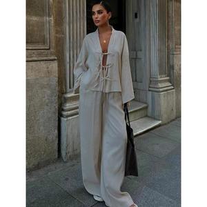 女性用夏カジュアル織り無地通気性長袖ネクタイフロントシャツパンツツーピースセット - Product Image 1