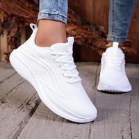 Sepatu lari olahraga wanita ukuran besar D1N, bagian atas berbahan mesh breathable, model baru, sol empuk, sol tebal, sepatu lari elastis