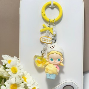 Muñeca Linda de la Serie Oficial de Helados con Corazón y Cordón Colgante Pequeño de 9 Pulgadas de Largo - Product Image 3