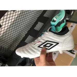 Customized best-selling five person football shoes with comfortable and breathable soccer cleat FG anti slip studs
