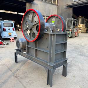 Trituradora de Mandíbulas de Alta Calidad para Triturar Granito, Caliza, Yeso, Residuos de Construcción, Relaves de Minería, Bloques, Escoria de Fundición - Product Image 1