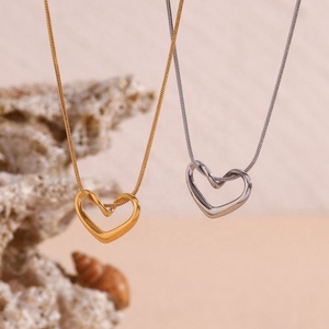 Collar con Colgante de Corazón de Moda, Collar de Acero Inoxidable, Joyería Personalizada para Mujer - Product Image 5