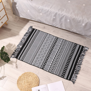 <span class=keywords><strong>Tapis</strong></span> en coton touffeté rayé noir et <span class=keywords><strong>blanc</strong></span> bohème tissé à la main, <span class=keywords><strong>tapis</strong></span> <span class=keywords><strong>de</strong></span> <span class=keywords><strong>sol</strong></span> tribal pour la maison ou l'hôtel, 60*90cm - Product Image 6