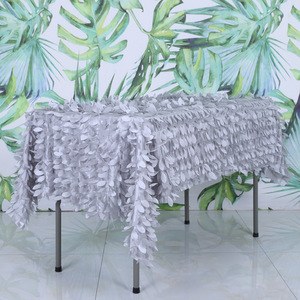 Vente en gros de <span class=keywords><strong>nappe</strong></span> de feuille de pétales de luxe broderie personnalisée pour les mariages en plein air techniques tissées - Product Image 1