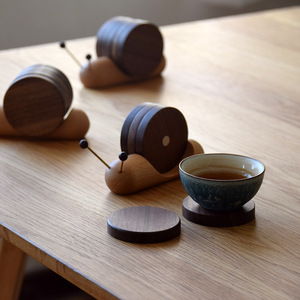 Sous-verres en bois massif en forme d'escargot, lot de 4, durables, décoratifs - Product Image 3