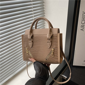 Sac à main motif crocodile européen et américain 2026, nouvelle collection, color-block tendance, grande capacité, porté épaule ou croisé, avec <span class=keywords><strong>fermeture</strong></span> <span class=keywords><strong>éclair</strong></span> - Product Image 2