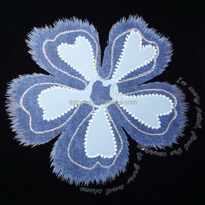 กระดาษไวนิลและคริสตัลรูปโบว์หลากสีแบบติดด้วยพลอยเทียมดีไซน์คริสตัล AB สำหรับกระเป๋าเสื้อผ้า - Product Image 4