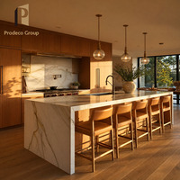 Meubles de cuisine en placage de chêne, finition grain de bois naturel, pour projets de villas de luxe