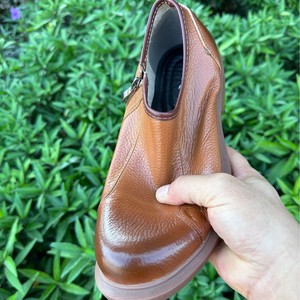 Sabots en cuir véritable pour homme, automne, bout rond, doublure en peluche, semelle extérieure en EVA, chaussures confortables et isolantes, tendance - Product Image 1