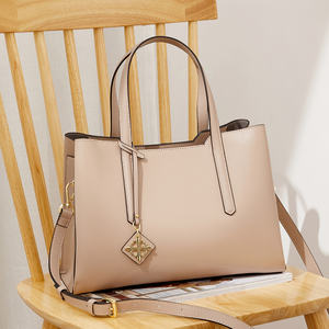 Bolso de lujo con borlas para mujer, bandolera de hombro de negocios, bolso de mano clásico de cuero genuino, venta al por mayor, <span class=keywords><strong>2022</strong></span> - Product Image 4