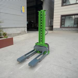 Volledig elektrische zelfheffende stapelwagen 1000kg 1 ton capaciteit 1300mm 1500mm hefhoogte voor het laden en lossen van goederen - Product Image 4