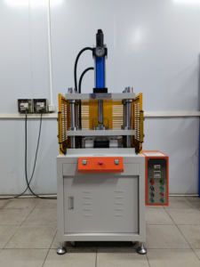 เครื่องทำบาธบอมแบบอัตโนมัติ ใช้มอเตอร์ไฮดรอลิก PLC  กำลังการผลิตสูง 1500 ชิ้น/ชม. เป็นมิตรกับสิ่งแวดล้อม รับผลิตแบบ OEM/ODM - Product Image 5