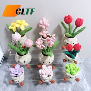 Planta Suculenta de Ganchillo <span class=keywords><strong>Crassula</strong></span> Perforata en Maceta, Hecha a Mano, Suave, Ligera, Moderna, Tejida a Ganchillo, Decoración para Coche, Oficina y Hogar - Product Image 3