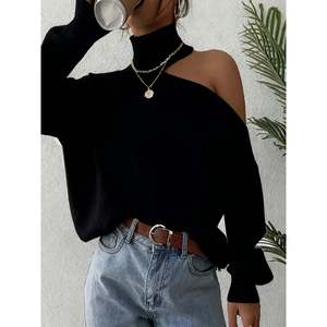 เสื้อสเวตเตอร์คอสูงแบบเปิดไหล่สีนมสำหรับผู้หญิงไซส์ S - Product Image 1
