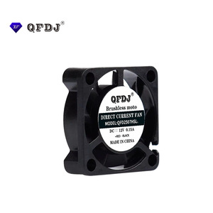 Mini Ventilador DC 2507 de 30x30x10mm, 5V, Alimentación USB, Pequeño Ventilador de Refrigeración para Electrónicos - Product Image 3