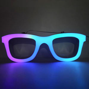 Accesorios de luz delantera de tienda óptica, decoración de gafas grandes, escaparate, borde de aluminio, colgante acrílico, colorido y llamativo - Product Image 2