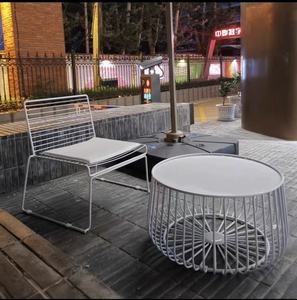 Chaise de café de style industriel <span class=keywords><strong>Harry</strong></span> Bertoia Mobilier de jardin extérieur à armature métallique noire pour la maison, le bureau ou l'hôtel - Product Image 6