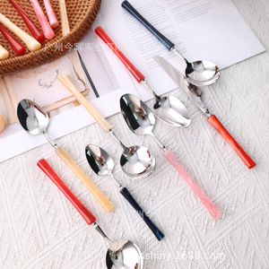 Ensemble de couverts en acier inoxydable 304 brillant avec manche en acrylique, design taille fine, couteau, fourchette et cuillère pour cuisine occidentale et hôtels - Product Image 4