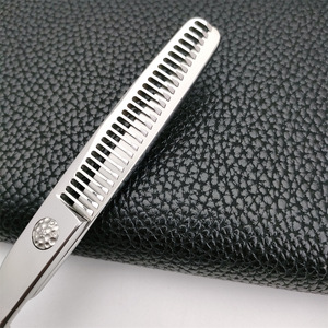 Tijeras de peluquería KL-6 de 6 pulgadas, de acero inoxidable VG10, tijeras de entresacar y tijeras planas con mango medio, rodamientos internos y almohadillas resistentes al desgaste. - Product Image 3