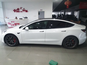 รถยนต์เทสล่า รุ่น <span class=keywords><strong>3</strong></span> ปี 2022 ระบบขับเคลื่อนสี่ล้อแบบ Performance รถยนต์ไฟฟ้า BEV ระยะทางวิ่ง 556 กม. แบตเตอรี่ 60 กิโลวัตต์ชั่วโมง พวงมาลัยซ้าย รุ่นซีดาน สีขาว - Product Image 5