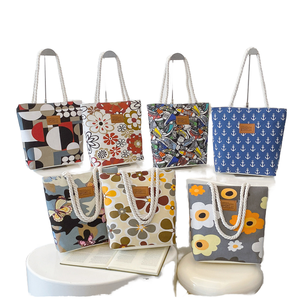 Bolso de <span class=keywords><strong>Hombro</strong></span> de Lona para Mujer, Estilo Étnico Artístico, Gran Capacidad, Moderno, con Patrón de Letras Impresas, Venta al Por Mayor - Product Image 1