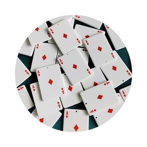 Mini Naipes de Acrílico, Miniatura de Simulación Plana de Resina, Juego de Mesa Pequeño, Póker, Decoración para el Hogar - Product Image 1