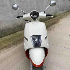 Jiangge 250 <span class=keywords><strong>Scooter</strong></span> a benzina con sistema EFI raffreddato ad <span class=keywords><strong>acqua</strong></span> e ABS potente ciclomotore veicolo stradale velocità massima 120kmh Guanggong cina - Product Image 5