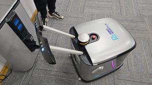 Robot de nettoyage de sols industriels avec fonction de lavage et de serpillière pour les usines de fabrication et les entrepôts - Product Image 4