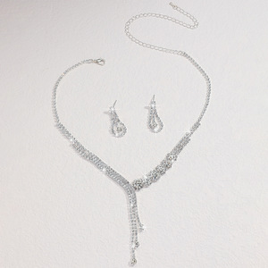 Conjunto de Joyería para Mujer de Aleación de Zinc Plateada con Diamantes de Imitación, Diseño de Garra, para Novia, de Moda, de Gran Venta en Comercio Exterior - Product Image 4