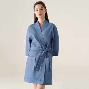 Maßgeschneiderte Waffel-Bademäntel, Weiße Bademäntel mit Gesticktem Logo, Kimono-Kragen, Unisex, Langer Bademantel aus Baumwolle für Spa - Product Image 3