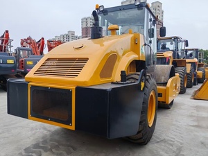 Rouleau compresseur d'occasion, fonctionnement fluide, faible nombre d'heures de fonctionnement, moteur d'origine, bon état, prêt à être expédié, en stock - Product Image 2