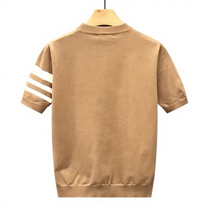 T-shirt en tricot à manches courtes pour homme, couleur kaki, col rond, bordure contrastée rayée, coupe décontractée - Product Image 6