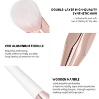Pinceau à blush avec manche en bois, poils synthétiques véganes, pinceau de maquillage angulaire pour le visage, pour estomper les couleurs sur les joues, logo personnalisé, vente en gros