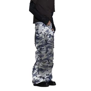 กางเกงคาร์โก้ลายพรางแฟชั่นสไตล์สตรีทแวร์สำหรับผู้ชาย ราคาขายส่ง รับทำโลโก้  มีหลายกระเป๋า สีดำลายพราง - Product Image 4