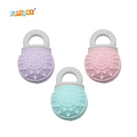 Jouet à mâcher pour chien en TPR, design kettlebell, robuste et durable, distributeur de friandises à alimentation lente, vente en gros du fabricant Famipet