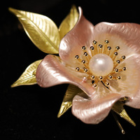 XILIANGFEIZI Bros Mutiara Air Tawar Pink Camellia Tembaga Zirkon Enamel Bunga Perhiasan Hadiah Pesta Pernikahan Obral